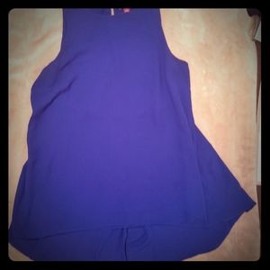 Stunning vince camuto pleated tank blouse
